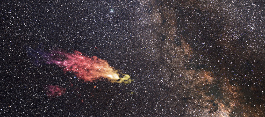 Hubble Sees Monstrous Cloud Boomerang Back to our Galaxy